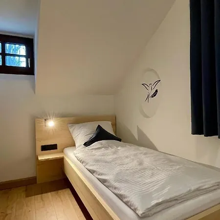 Ferienhaus Schwalbennest - Chalet Direkt An Der Donau Bei Regensburg Сasa de vacaciones